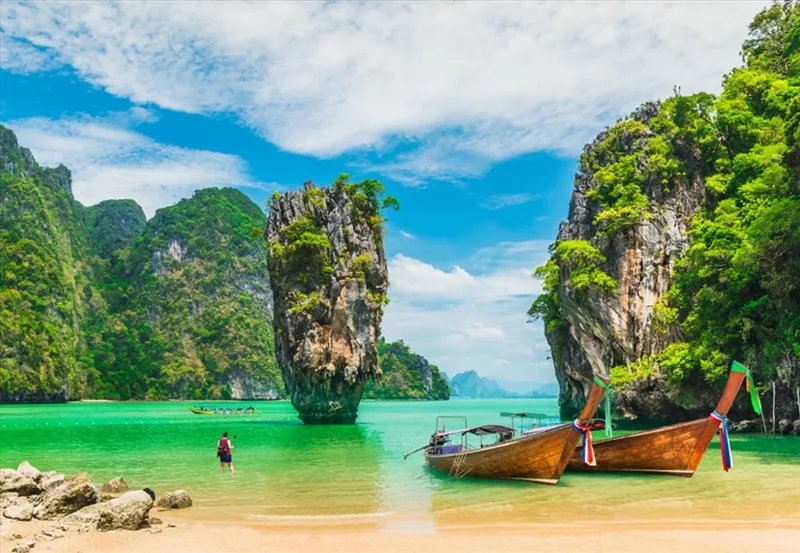 Vẻ đẹp thiên đường biển xanh cát trắng tại hòn đảo Phuket.